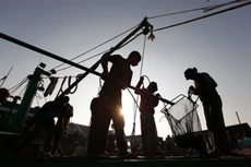 Tàu cá Indonesia cập cảng Banda Aceh, tháng 3/2016 - Ảnh: EPA.