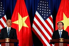 Mỹ dỡ bỏ hoàn toàn lệnh cấm vận vũ khí đối với Việt Nam