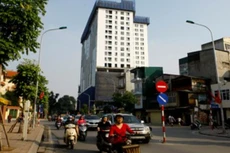 Tòa nhà 8B Lê Trực sai phạm chây ỳ việc tự xử. Ảnh: Như Ý.