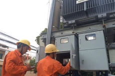 Nguồn điện trong nước sản xuất và dự phòng đủ nên EVN tạm dừng mua điện Trung Quốc trong tháng 8/2016. Ảnh: Hoài Thu