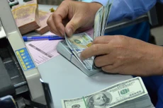 Lách trần lãi suất USD: Ngân hàng đã biết sợ