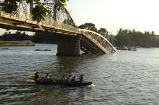 Công ty Chiến Thắng là đơn vị điều tiết giao thông khi xảy ra sự cố sập cầu Ghềnh. Ảnh: Đinh Tuấn