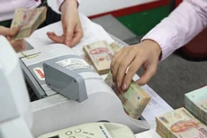 Người gửi tiết kiệm hiện tại vẫn được hưởng mức lãi suất thực dương