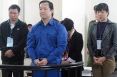 Bị cáo Hiệp (hàng đầu) và đồng phạm.