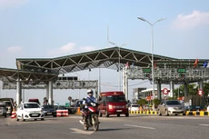 Hiện cả nước có tới 96 trạm thu phí BOT, quy hoạch đến năm 2020 sẽ tăng lên 102 trạm. Ảnh: Lê Tiên