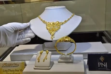 Giá vàng giảm mạnh sáng nay. Ảnh: Lệ Chi.