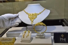 Giá vàng trong nước gần như không thay đổi sáng nay. Ảnh: Lệ Chi.