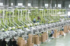 Lãnh đạo An Phát Plastic ồ ạt gom cổ phiếu