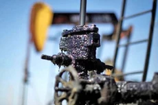 Tổng giám đốc tập đoàn dầu khí sừng sỏ thế giới BP dự đoán giá dầu có thể sẽ tạo thêm đáy mới trong năm 2016 - Ảnh: Reuters