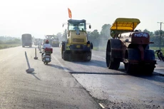 Công trình mở rộng Quốc lộ 1 đoạn qua Bình Thuận do Vinawaco thực hiện. Ảnh: Trần Việt