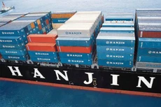 Rất nhiều container hàng hóa của doanh nghiệp Việt Nam vẫn còn lênh đênh trên các con tàu của Hanjin. Ảnh: joc.com