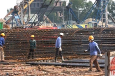 Các tiêu chí đánh giá nhà thầu xây lắp của Bộ Giao thông vận tải dựa trên thực tế trên công trường. Ảnh: Nhã Chi