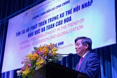 Đại học Tôn Đức Thắng là trường đầu tiên ông Vinh làm diễn giả sau khi thôi chức Bộ trưởng Bộ KH&ĐT