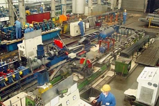 Kinh tế tư nhân phải là đầu kéo đoàn tàu kinh tế thị trường