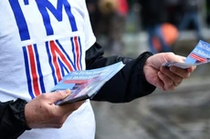 Chứng khoán toàn cầu tăng điểm vì khả năng Anh ở lại EU