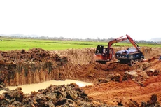 Thanh tra Chính phủ đã phát hiện nhiều sai phạm trong quản lý, sử dụng đất đai và quản lý đầu tư xây dựng trên địa bàn Quảng Ngãi. Ảnh: Tường Lâm