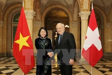 Phó Chủ tịch nước Đặng Thị Ngọc Thịnh hội kiến Tổng thống Thụy Sĩ, ngài Johann Schneider-Ammann. (Ảnh: Quang Hải/TTXVN)