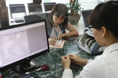 Việc đẩy mạnh bán lẻ, cho vay phân tán đã đem lại nguồn thu và lợi nhuận tích cực cho các nhà băng