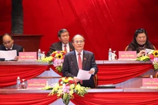 Đồng chí Nguyễn Sinh Hùng, Ủy viên Bộ Chính trị, Chủ tịch Quốc hội thay mặt Đoàn Chủ tịch điều hành phiên họp. Ảnh: TTXVN