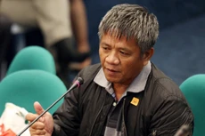 Edgar Matobato, người tự nhận từng là sát thủ thuộc "biệt đội tử thần" ở Davao, trong phiên điều trần thượng viện hôm 15/9. Ảnh: AP