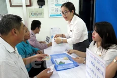 Đổi giấy phép lái xe tại bưu điện chỉ mất 10 phút