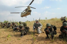 Các binh sĩ Mỹ và Philippines năm ngoái tham gia một cuộc tập trận chung tại trại huấn luyện quân sự Fort Magsaysay ở tỉnh Nueva Ecija, phía bắc Manila. Ảnh: AFP