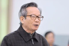 Ông Lê Truyền.