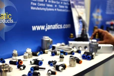 Dư nợ cho vay cho ngành cơ khí, chế tạo, lắp ráp ô tô, điện tử - tin học chiếm tỷ trọng nhiều nhất. Ảnh: Lê Tiên