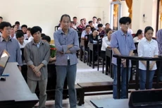 Nhóm doanh nghiệp, cá nhân tham gia lập hồ sơ khống để chiếm đoạt 110 tỉ đồng tiền hoàn thuế đã bị TAND tỉnh Kiên Giang xét xử tháng 9-2015