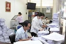 Đợt 1/ 2016: Tinh giảm biên chế gần hơn 5.400 cán bộ, công chức