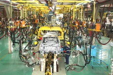 Đầu tư công nghệ mới và phát triển nguồn nhân lực là lựa chọn số 1 của nhiều doanh nghiệp lớn. Ảnh: Đức Thanh