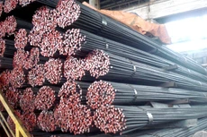 Lượng thép nhập khẩu tăng gần 60% trong 4 tháng đầu năm
