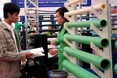 Nhiều chủ đầu tư “cài cắm” các yêu cầu về nguồn gốc, xuất xứ, thương hiệu... hàng ngoại trong hồ sơ mời thầu để tạo lợi thế cho nhà thầu “ruột”. Ảnh: Lê Tiên