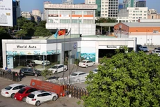 Nhà đầu tư mua cổ phần của Interserco được cho là đã mua được một món hời. Ảnh: Lê Tiên