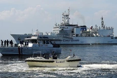 Tàu cảnh sát biển Nhật Bản hôm 13/7 tham gia một bài tập trận chống hải tặc trên vùng biển ngoài khơi Philippines. Ảnh:AFP