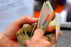 Người vay 'sập bẫy' tín dụng tiêu dùng lãi suất 80% một năm