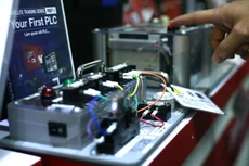 Việc đầu tư đổi mới công nghệ được cho là đóng vai trò quyết định để các doanh nghiệp vượt qua áp lực cạnh tranh như hiện nay. Ảnh: Tất Tiên