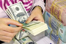 Tỷ giá đang trườn bò khó đoán