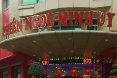 Trụ sở công ty đa cấp Thiên Ngọc Minh Uy trong những ngày gần đây vắng vẻ, chỉ có vài người đến lẻ tẻ, khác hẳn với không khí với vài tháng trước. Ảnh: KD