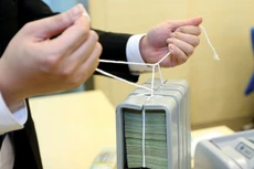 NHNN yêu cầu các TCTD hạn chế cấp tín dụng vượt giới hạn vào các lĩnh vực tiềm ẩn nhiều rủi ro