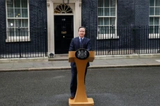 Thủ tướng Anh David Cameron phát biểu tại số 10 phố Downing ngày 20/2 - Ảnh: Bloomberg.