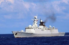 Một tàu chiến Trung Quốc tham gia diễn tập trái phép gần quần đảo Hoàng Sa của Việt Nam trong thời gian từ ngày 5 đến 11/7. Ảnh: Xinhua.