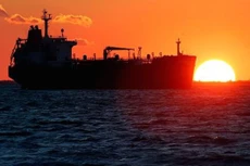 Giá dầu nối dài đà tăng tốc nhờ hy vọng OPEC hợp tác giảm sản lượng