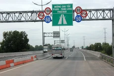 Nhà nước sẽ hỗ trợ thông qua việc giao cho nhà đầu tư quyền thu phí đường cao tốc Tp. Hồ Chí Minh - Trung Lương với thời gian 4 năm 11 tháng (kể từ ngày 01/01/2030)