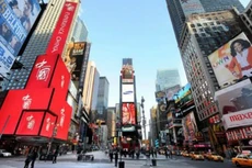 Trung Quốc chiếu video tuyên truyền về Biển Đông ở Quảng trường Thời đại Mỹ