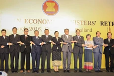 Các đại biểu dự Hội nghị Bộ trưởng Kinh tế ASEAN - Ảnh: Lam Yên