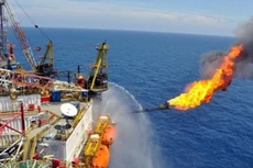 Giá dầu thô giảm sâu là thách thức với ngành thuế trong thu - chi NSNN