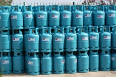 Giá gas tăng 6.000 đồng bình 12kg