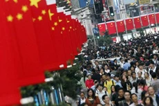 Trung Quốc đang xuất khẩu trì trệ và mô hình phát triển lạc hậu ra thế giới