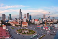 Tăng trưởng kinh tế của TP.HCM 6 tháng đầu năm còn chậm. Ảnh: Lê Tiên